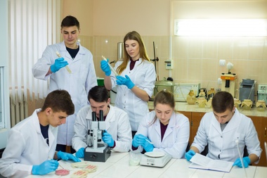 Е1Біологія та біохімія